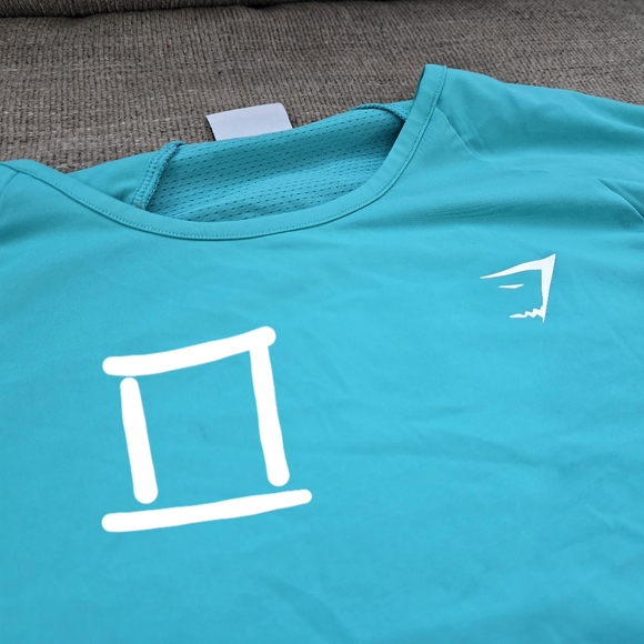 Gymshark Crop Top - Picture 5 of 5